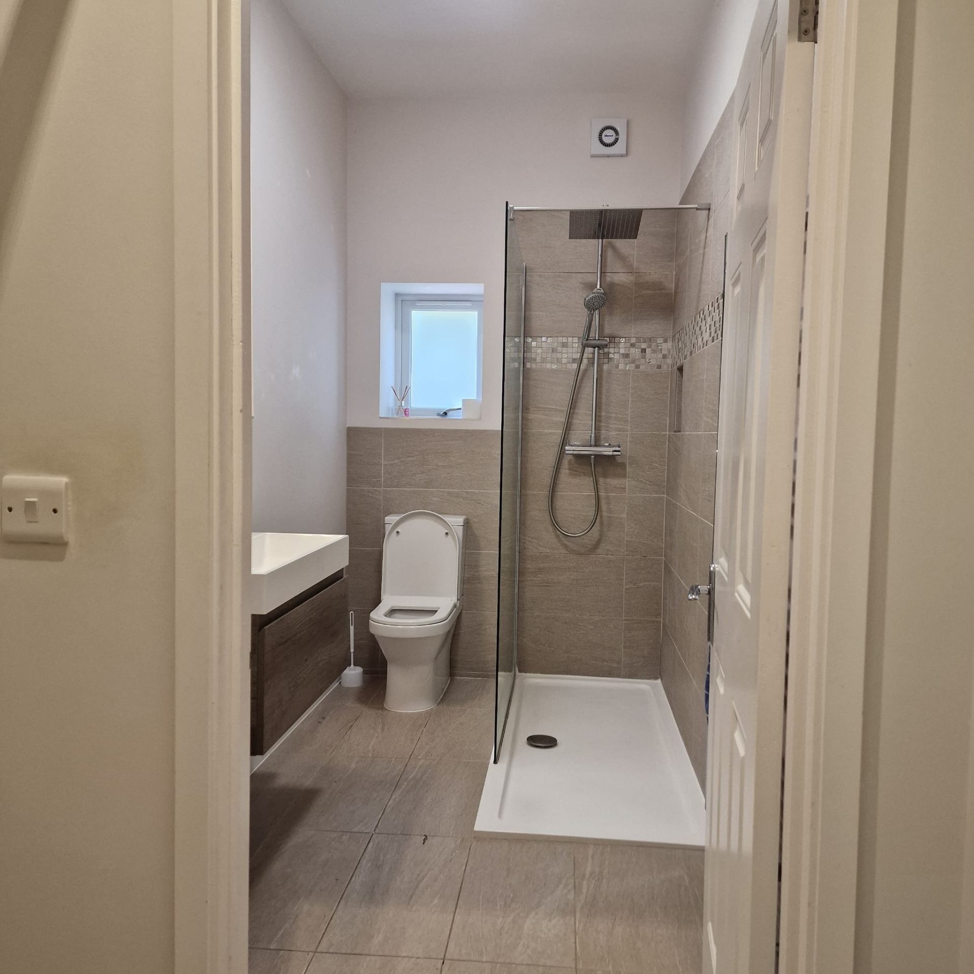 En-Suite Shower Room Electrics