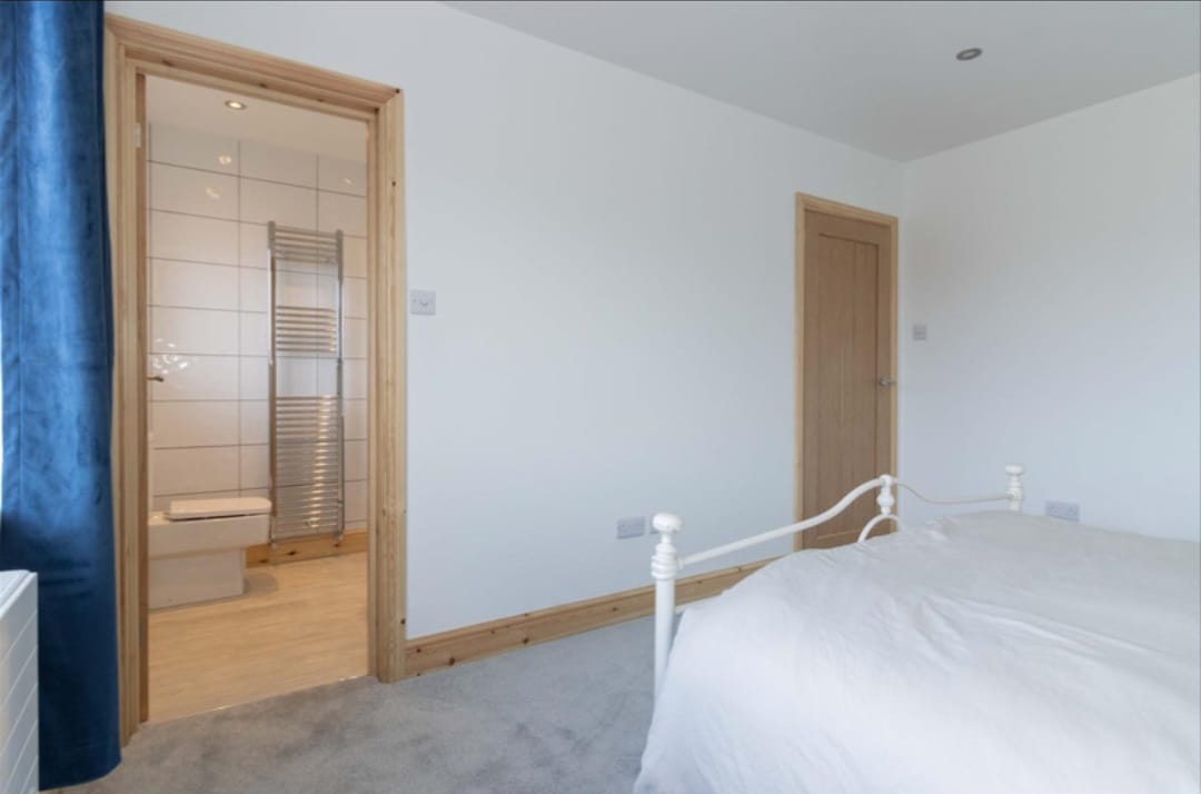 Master Bedroom & En-Suite Rewire